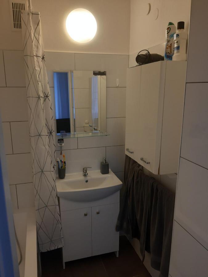 Prague Apartment In Most Near Golf Club, Aqua-Hipo-Autodrom In มอสท์ ภายนอก รูปภาพ